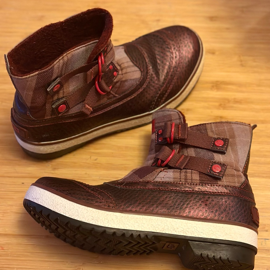 Ugg Marrais Waterproof Deep Maroon/Burgundy Boots. Size 7